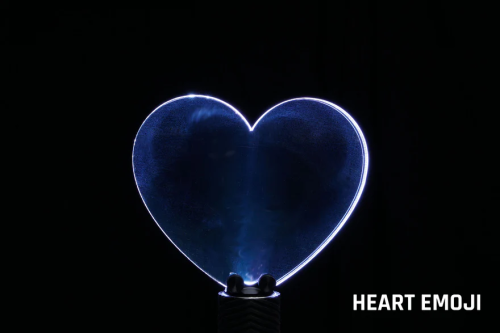 heart-emoji-light-painting-blade_880x.png