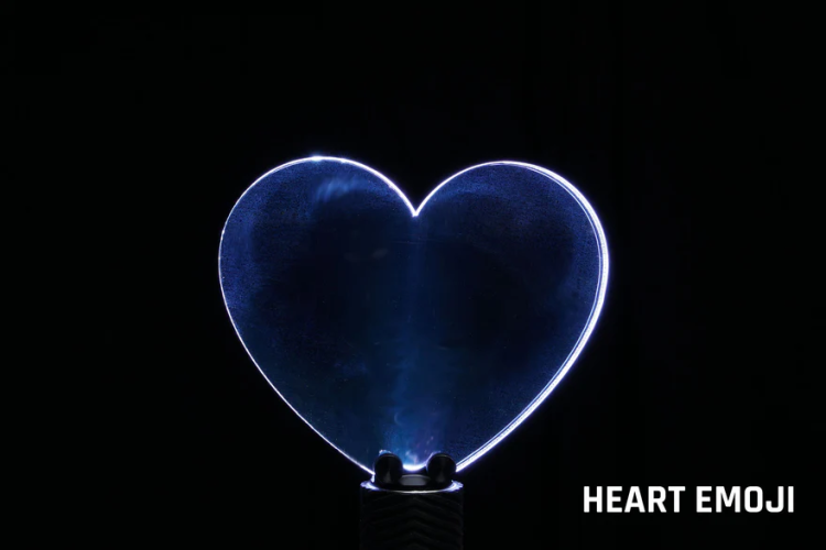 heart-emoji-light-painting-blade_880x.png
