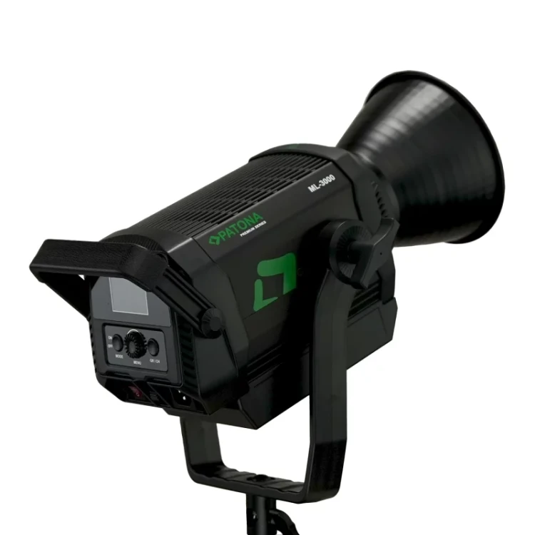 patona-premium-profesjonalna-lampa-foto-wideo-led-300w-cob-ml-3000-z-mocowaniem-bowens (7).webp